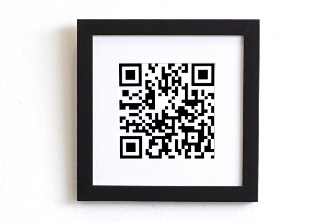 qr code framed