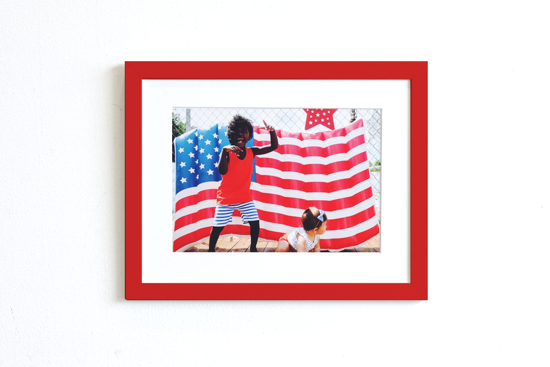 red stockholm frame